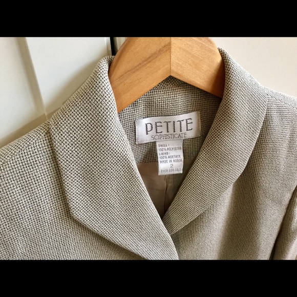 Jacket - Picture 1 of 6